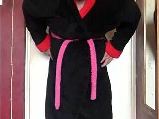 Watch shy lover gulp pee craving your hot load next