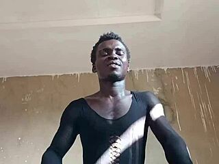 japonski creampieji v vroči orgiji