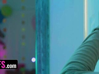 Foursome orgy with licking fingering and pussy play