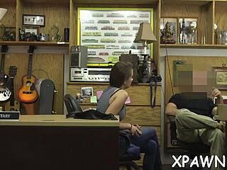 Slutty Babe Exposes Arse Pussy in Wild Reality Fuck Show!