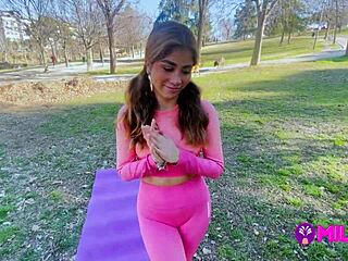 Gordito fan fucks peruvian actress pussy full of milk after gym