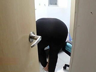 que rica la esposa de mi amigo me la follo en su trabajo