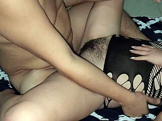 mi hijastra española me visita y me folla con su coño jugoso