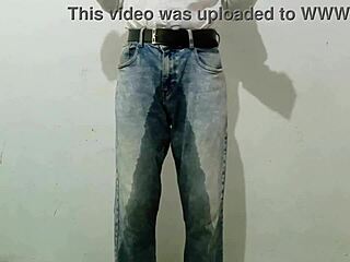 Delicious Wet Pussy Hits Explosive Orgasm!