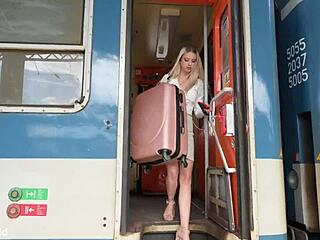 Scorned wife Sladyen Skaya films interracial DP threesome in car