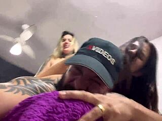 mmm sucking ass and thick cock feels so good in wet pussy