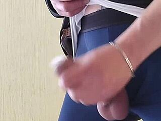 quieres masturbar esta enorme polla gorda?