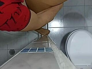 I follow stepcousin fearlessly she's great USA girl