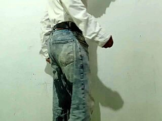 Delicious Wet Pussy Hits Explosive Orgasm!