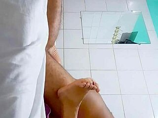 Madura Gostosa de Toalha Leva Massagem Pesada