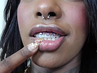 i worship this french ebony beauty