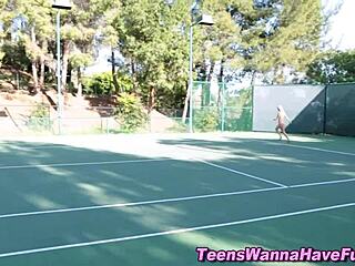 Who's hungry for teen lesbians munching wet cunts?