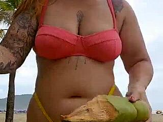 beach exhibitionist flashes huge shaved pussy begging for attention