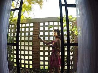 wanna see these babes spot the cock at the party and suck it hard??