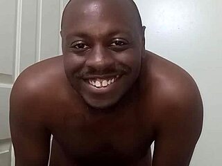 i figured out clean bathroom use from my pet dog around my asshole no mess left