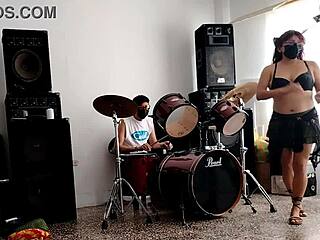 neighbors in uniform roleplay: she strips dancing shaking huge curvy latina ass for them