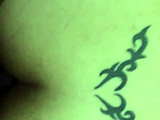 colombian tranny tiffany shery bent bareback on sofa doggy