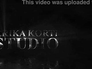 Ice Di’s Perfect Body Takes DVP DAP TP from Five Black Cocks