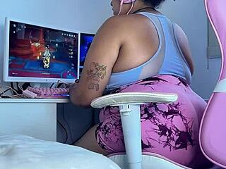 muscular ebony milf slave eats her own wet shaved ass pro style