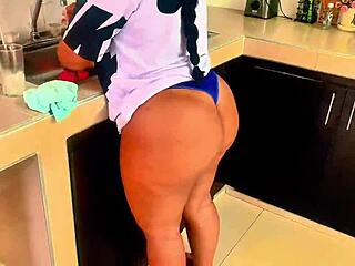 Big booty Colombian shakes fat ass tits