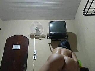 hidratando a máquina de foder brazilian style