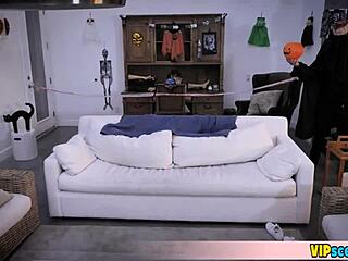 my cute glasses stepsis bent over for nasty doggy surprise 😏