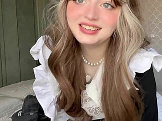 Sexy teen maid caught dripping wet on hotel cam begs for creamy tip fuck