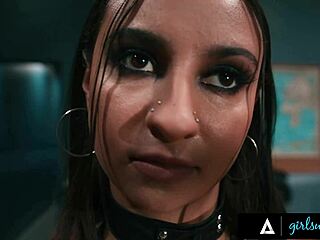 10 milfs gangbang with rough fisting strapon squirting lesbian orgy