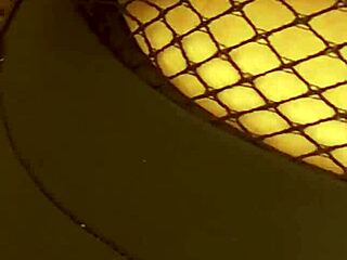 madura latina flashing her huge natural tits... mi mujer tetona!