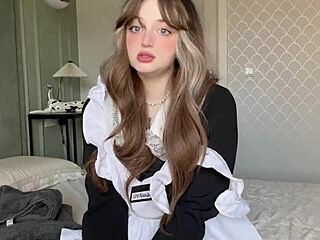 Sexy teen maid caught dripping wet on hotel cam begs for creamy tip fuck