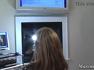 wanna see curvy cougar maxine x ride big cock?