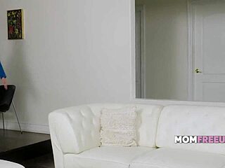 i can't believe property pleasures lets me free use bella blu and whitney oc...