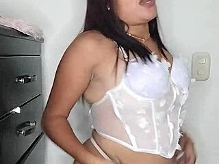 colombian big ass wife flashes pussy seduces friend fuck me