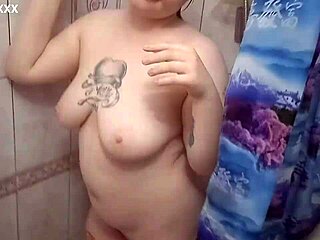 Tattooed chubby couple bangs doggystyle post-shower in bathroom