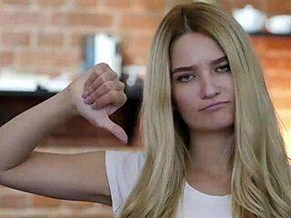 Bodybuilder jason's long dick splits petite teen chloe wide open