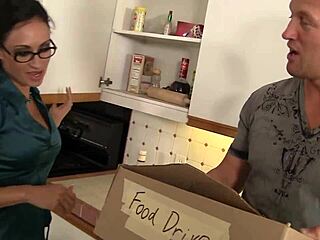 Claudia Valentine Sexy Milf Big Boobs Deepthroat Blowjob Facial