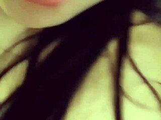 Latina babe spreads big ass to show off her sexy amateur vagina up close