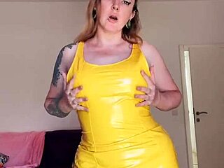 Chubby big ass pussy tits armpit legs spreading teaser compilation