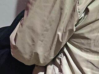 Inmigrante Extranjera Recién Llegada Acepta Sexo Por Dinero En Hotel Barato Con Grabación