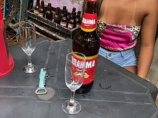 alice's first time bar program... novinha sits on thick cock coroa 😏🍆💦