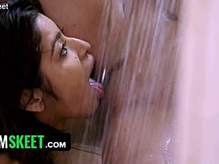 Yaşlı Çift Unicorn Fantezisinde Fındık Amı Kovgirl Sikiyor