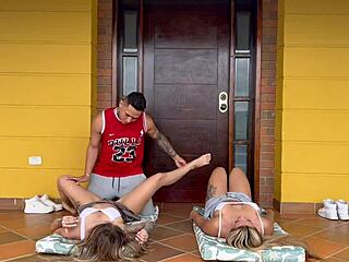 mi profesora de yoga me folla la pussy con mi amiga latina bisexual