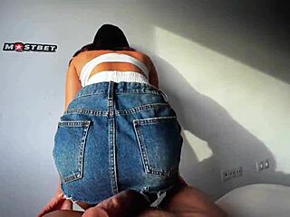 MY SEXY STEP SISTER SQUEEZES MY HARD COCK LEAVING HER TIGHT PUSSY DRIPPING CUM