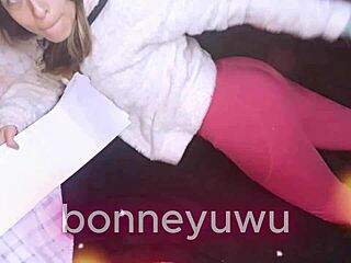 bonneyuwu cutie petite bed tail tease study break?