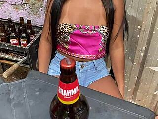 alice's first time bar program... novinha sits on thick cock coroa 😏🍆💦