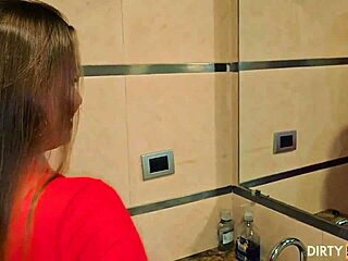 i let stepson fuck my ass quick so we stay hidden