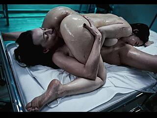 Alien Horny Girls 69 Pussy Eating Scissoring Squirting Domination!