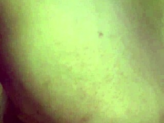 Juicy puffy pussy lips vibrate to wet solo orgasm closeup