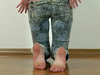 Marlene slurps pussy juice from glass dildo after deep solo fuck