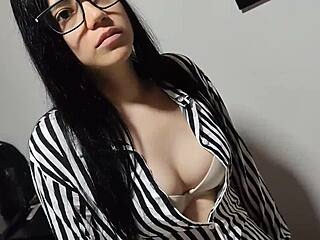 i bumped into cute colombian estefani at the mall for lunch